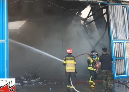 ویدیو/ آتش سوزی در کارخانه پلیمر گلپایگان