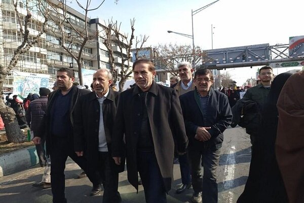 امام امت به ملت هویت داد