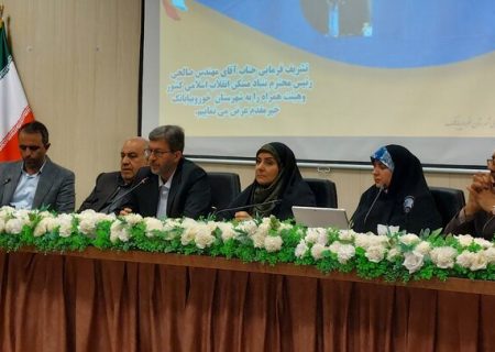 دولت صدای بی‌صدایان است؛ کجا بی‌صداتر از خور و بیابانک؟