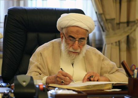 آیت‌الله جنتی : خواص جامعه در صحنه‌های سرنوشت‌ساز حضور آگاهانه داشته باشند