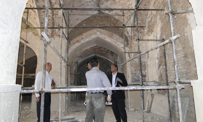 مرمت گنبد مسجد جامع گلپایگان