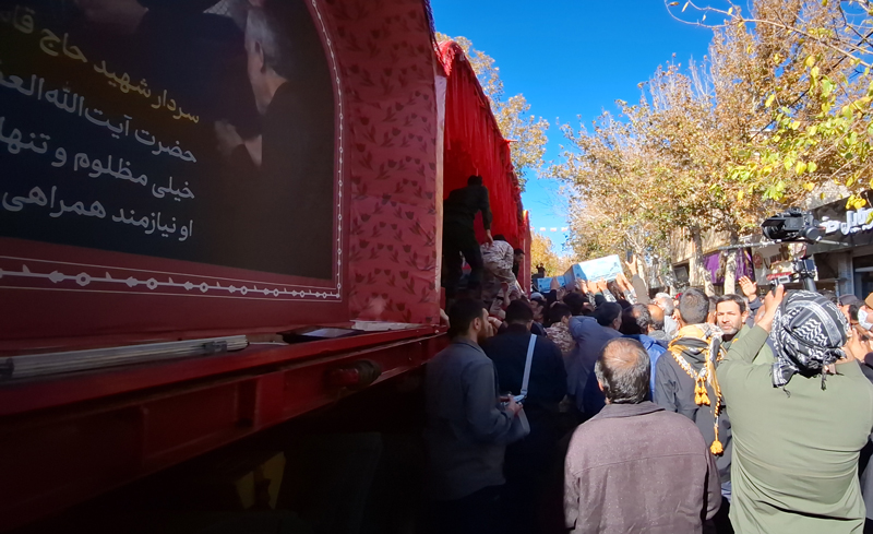 تشییع پیکر شهدای گمنام در گلپایگان