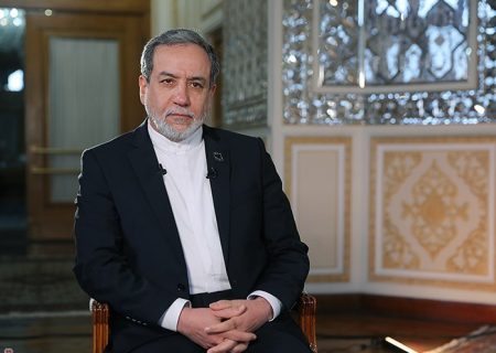 وزارت امور خارجه از تمام ظرفیت خود برای خدمت به زائران اربعین استفاده می‌کند