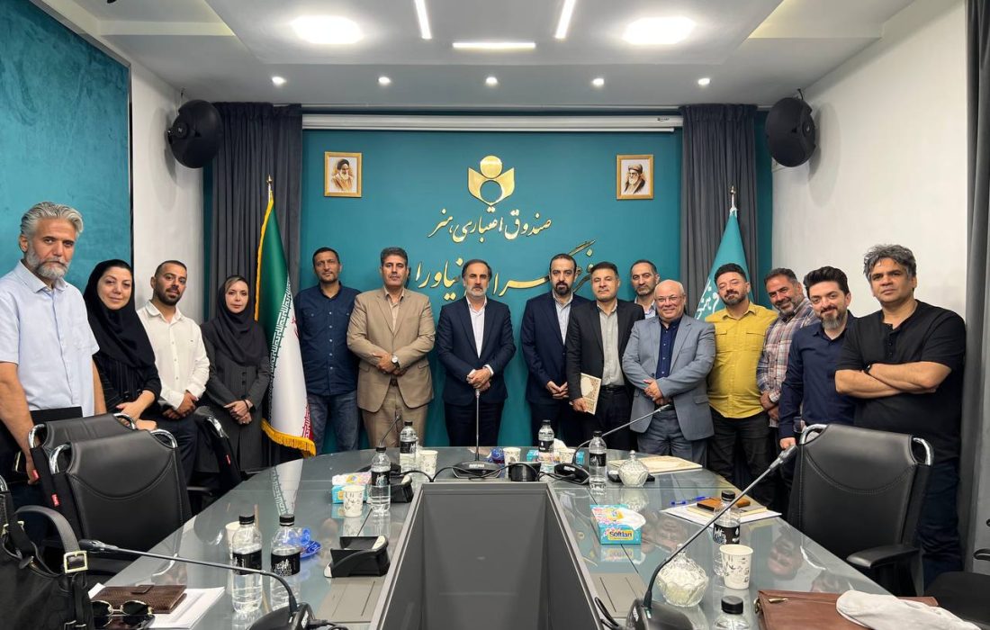 آغاز فصلی نو در فرهنگسرای نیاوران/ خاتمی رفت؛ شیراوند آمد